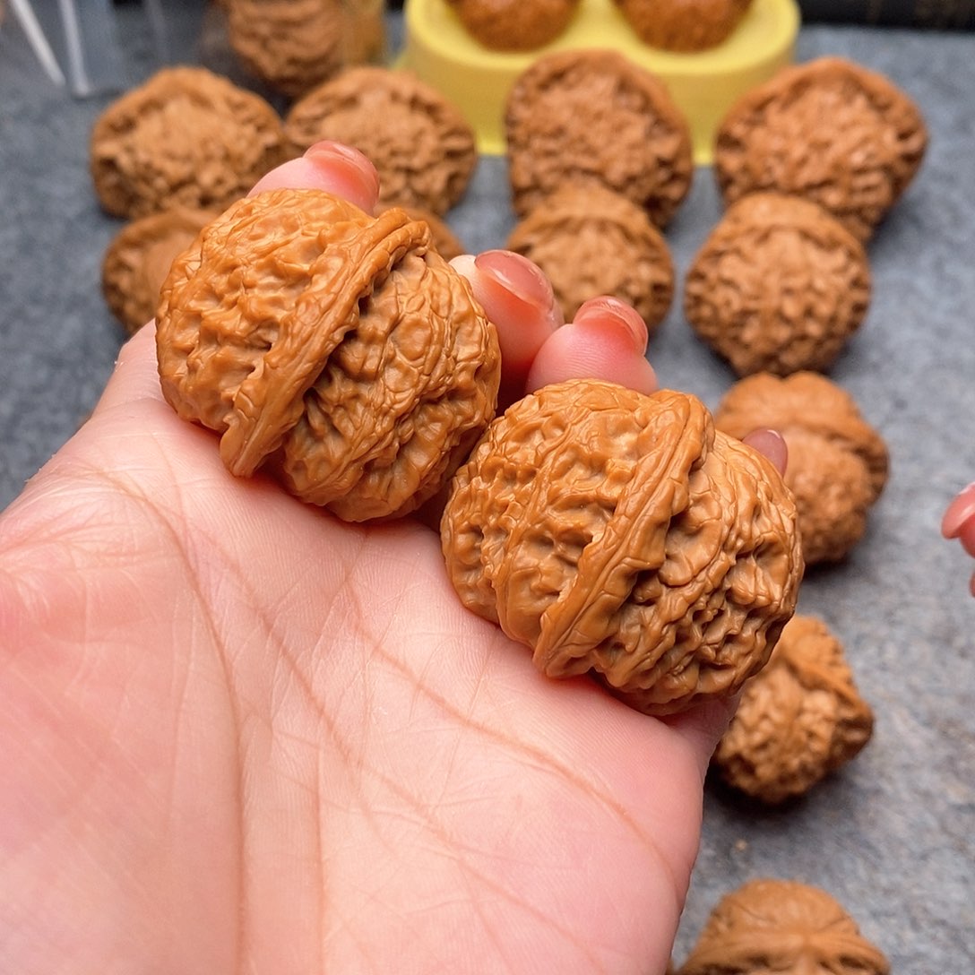 文玩核桃把件精品白狮子40全品