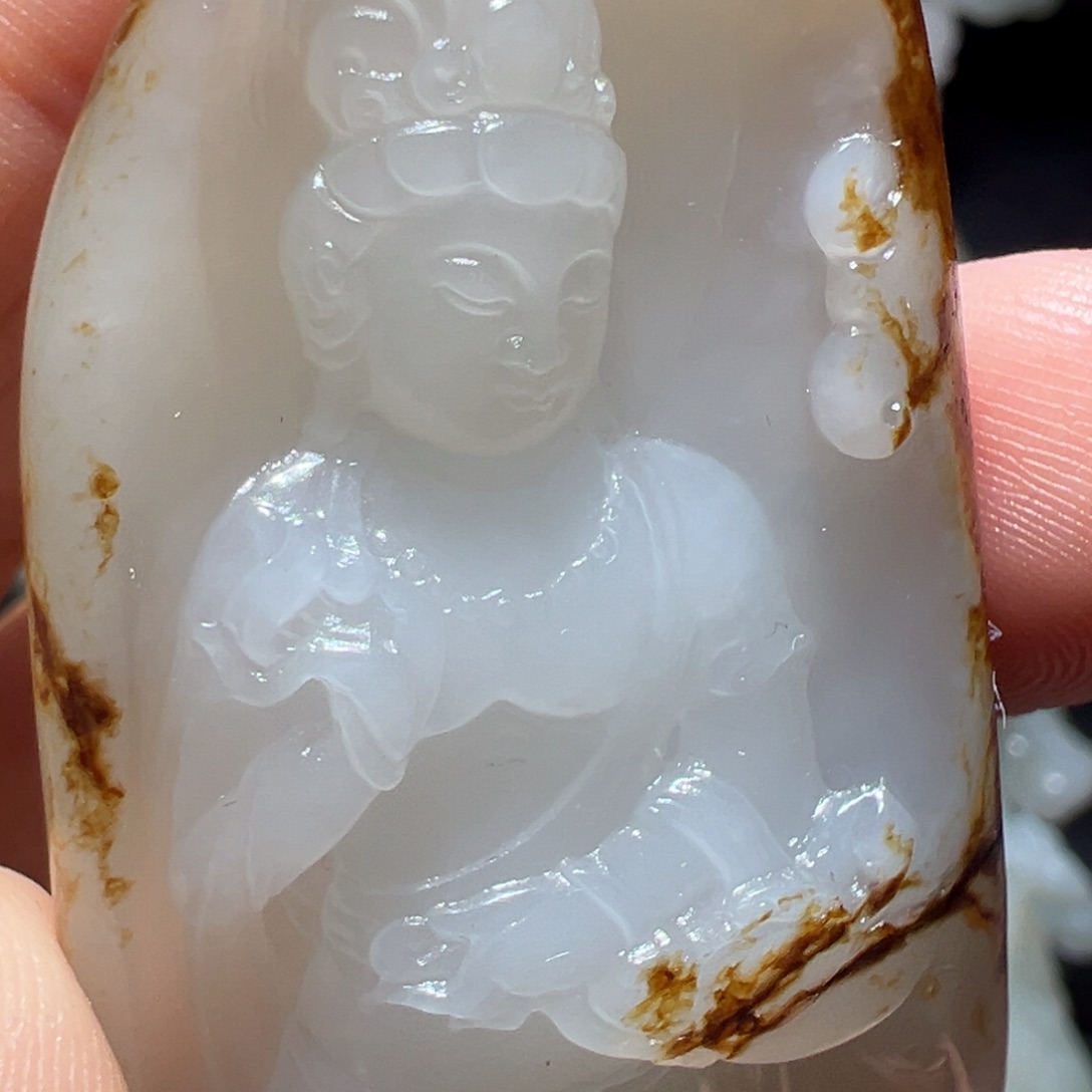 敬***君和田玉未镶嵌颈饰