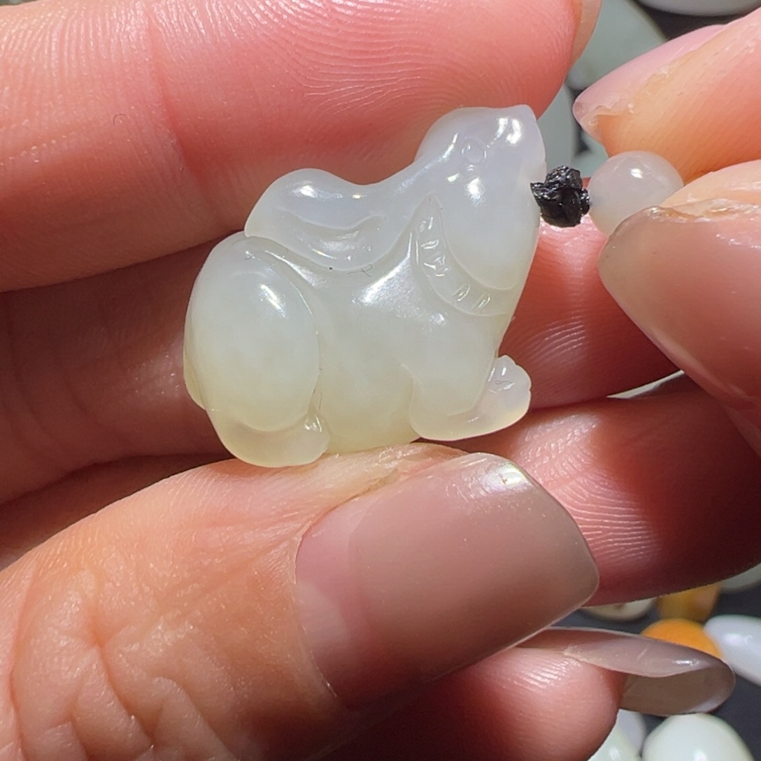 颈饰未镶嵌和田玉