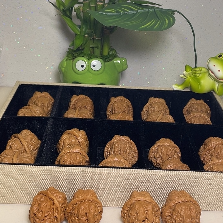 吃***张文玩核桃吊坠蛤蟆头