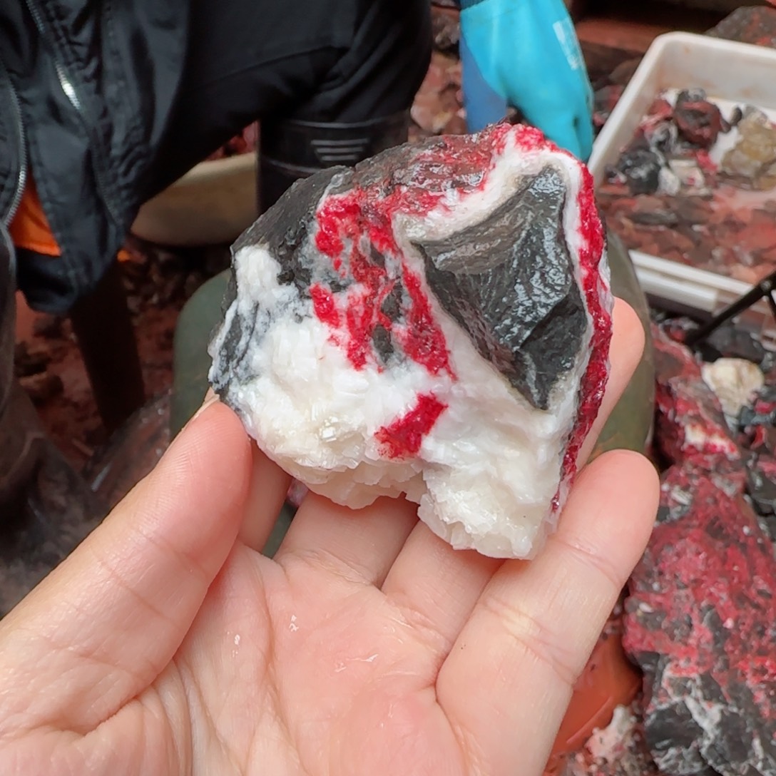 天然辰砂朱砂毛石头1