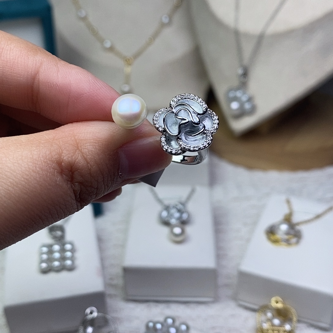 银S925镶嵌淡水珍珠耳饰