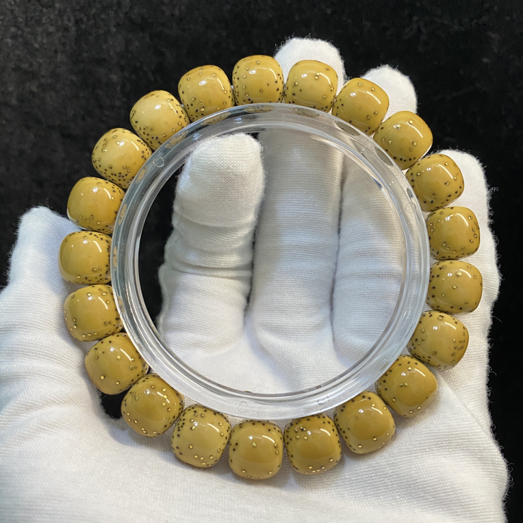 海南料原生态原白油黄12*11，12通体大留白侧留白老型桶珠星月菩提