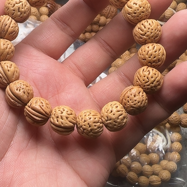 男***位野生桃核盘锦肌肉纹