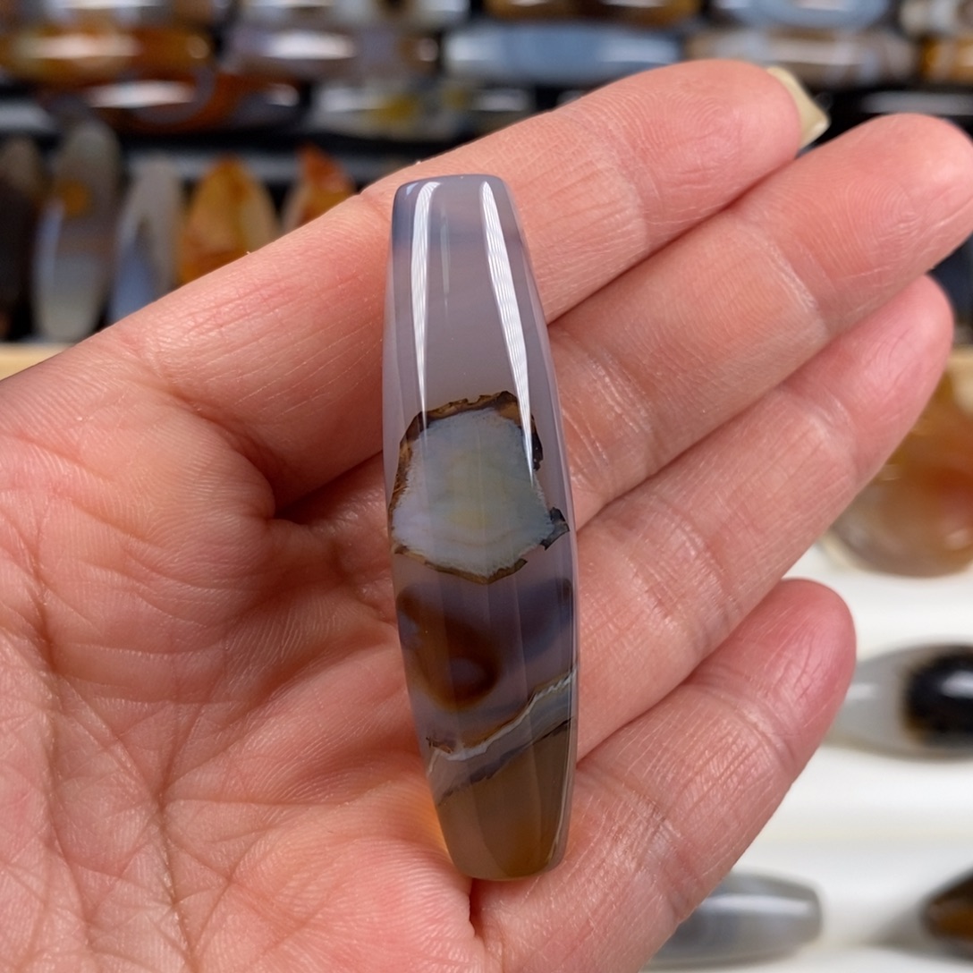 玛瑙/玉髓未镶嵌玛瑙吊坠