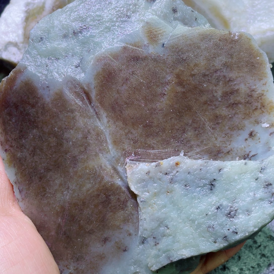 和田玉未镶嵌珠宝半成品