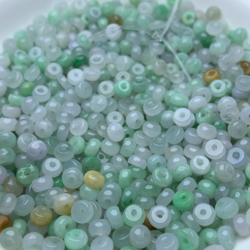 【闪购商品】翡翠手链未镶嵌卡2.5x4.3三彩算盘80颗