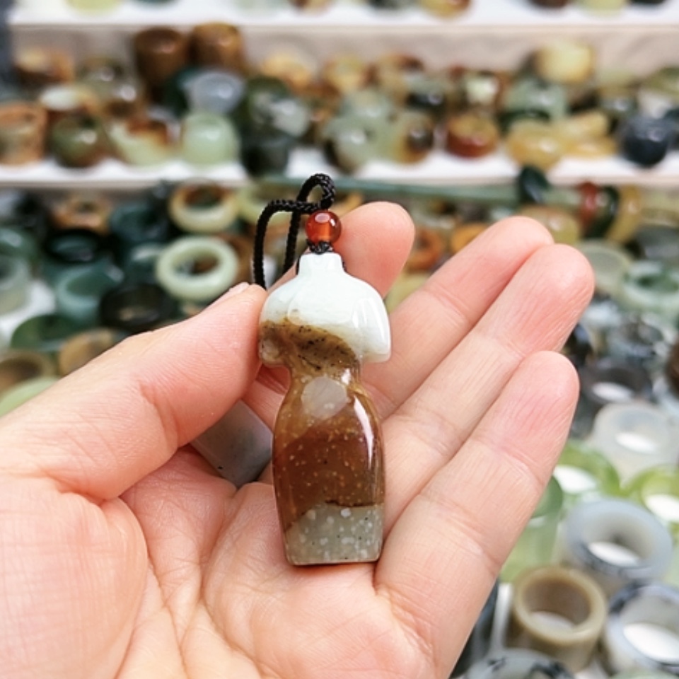 【闪购商品】蛇纹石玉戒指未镶嵌