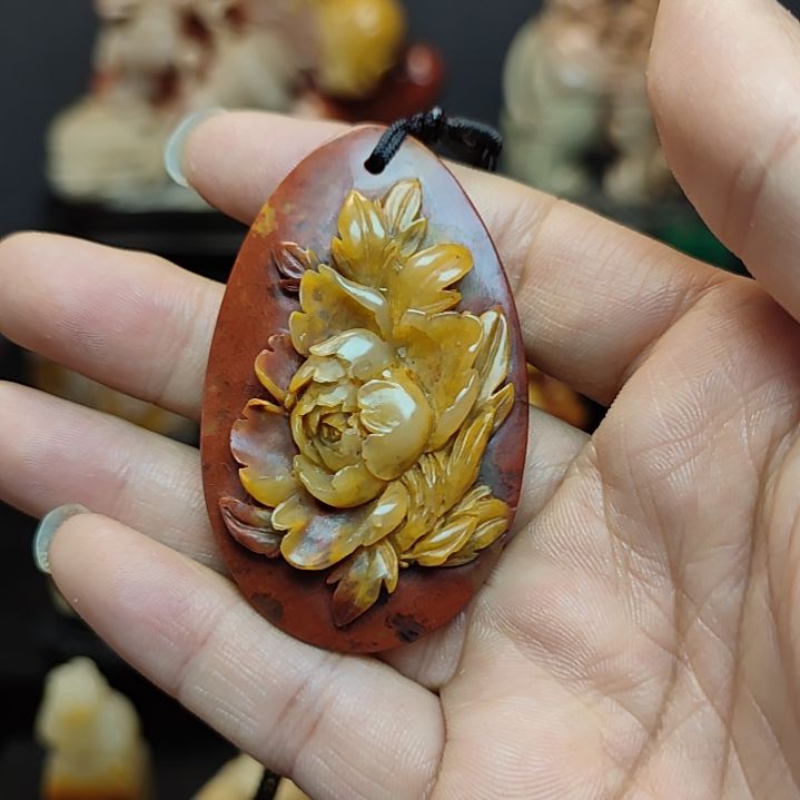 寿山石い***己寿山高山石