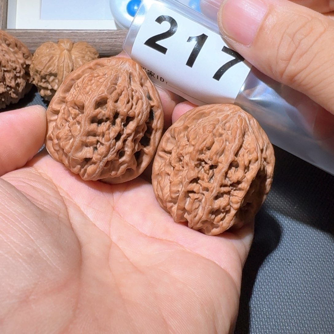 如***斯把件文玩核桃凤凰台41