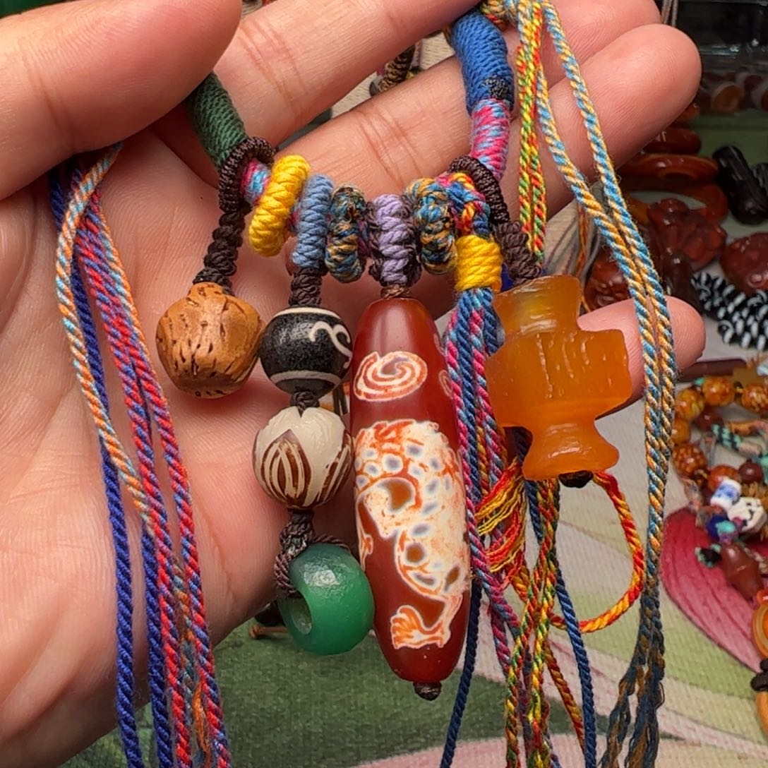 玛瑙/玉髓颈饰未镶嵌