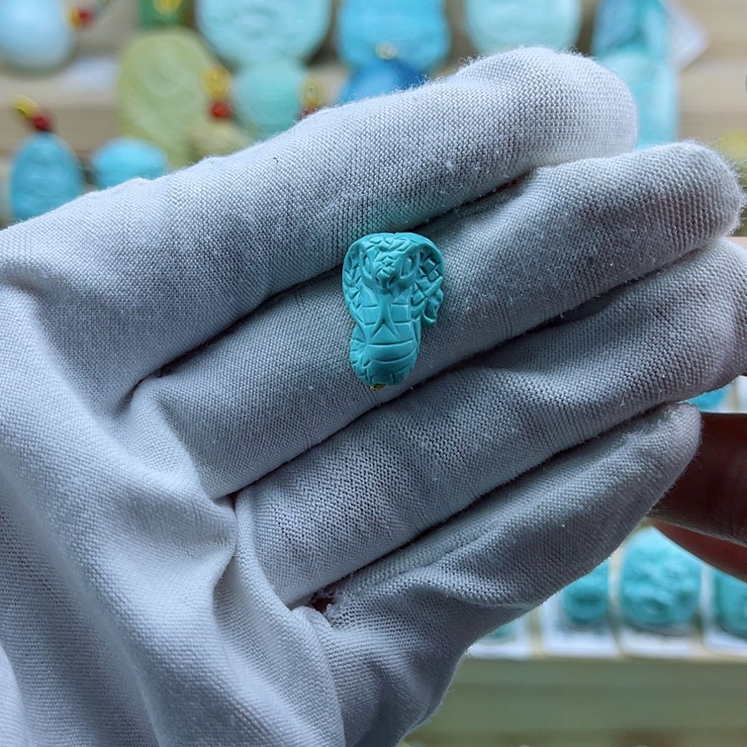 未镶嵌绿松石珠宝奇石