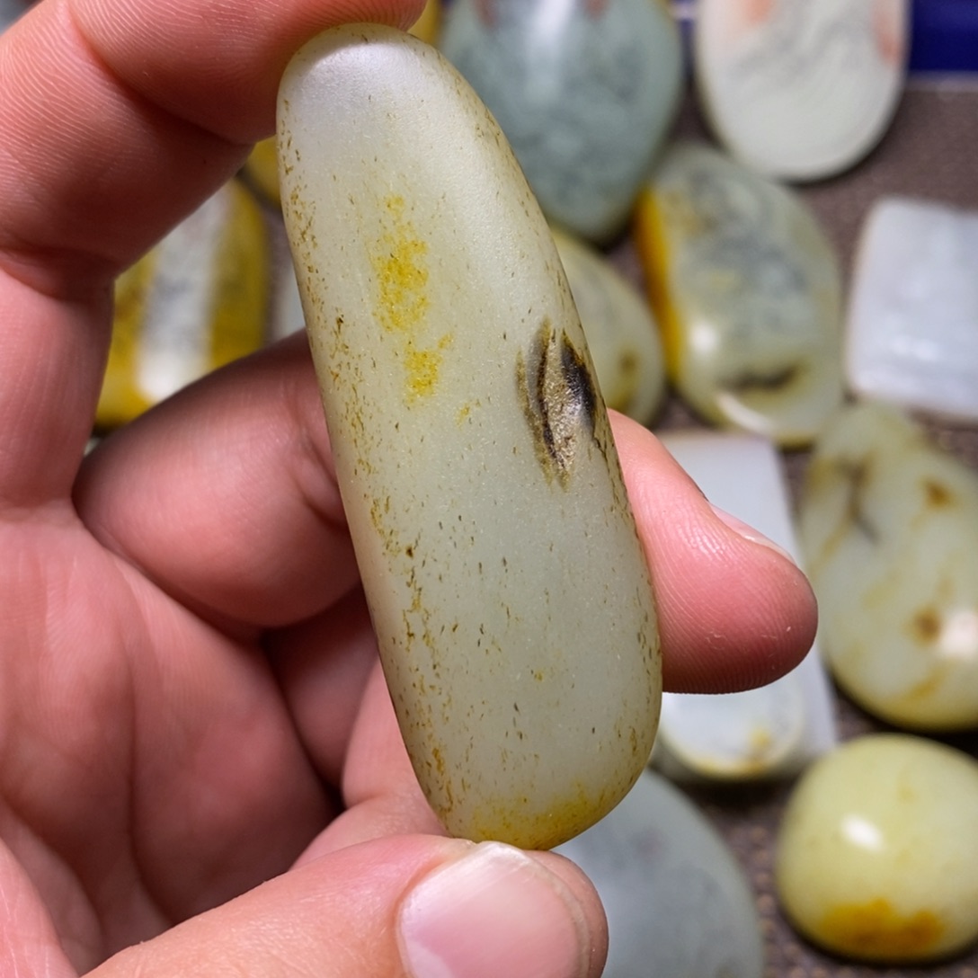 定制和田玉1未镶嵌骄***人