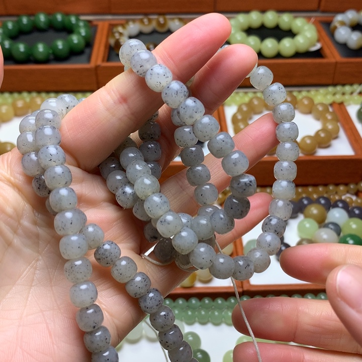 和田玉手串未镶嵌