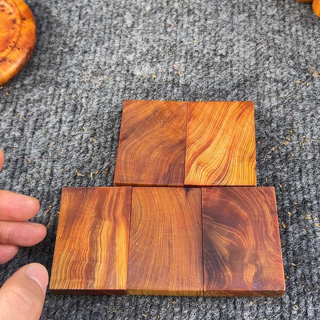 崖柏太行崖柏黑金骨料无事牌，到手一个