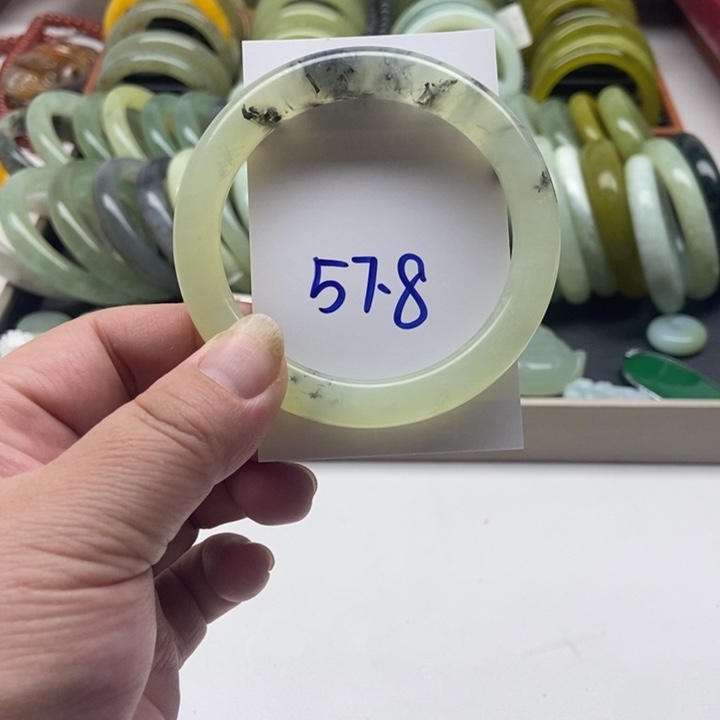 未镶嵌蛇纹石玉手镯