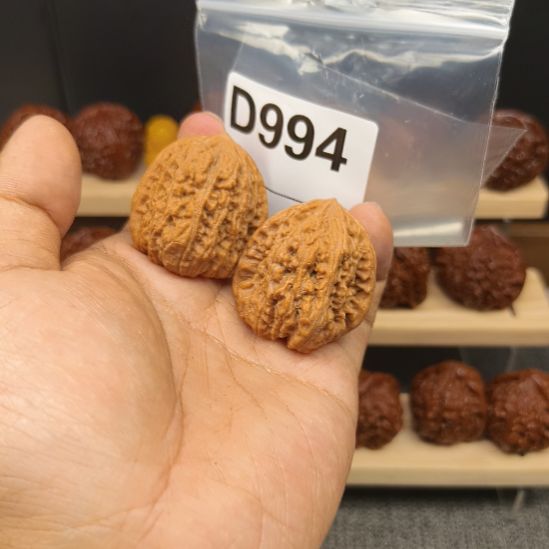 文玩核桃把件36凹底d994