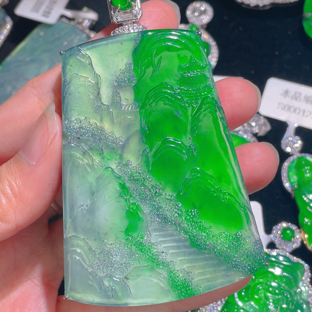 翡翠吊坠(不含链)未镶嵌