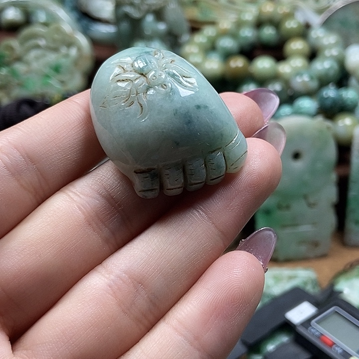 翡翠未镶嵌颈饰00000000000