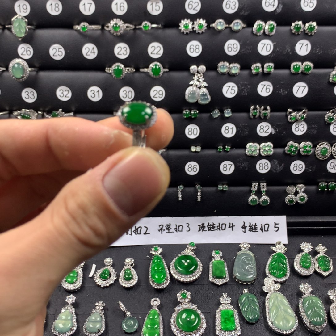 我***谁翡翠银S925镶嵌戒指戒指