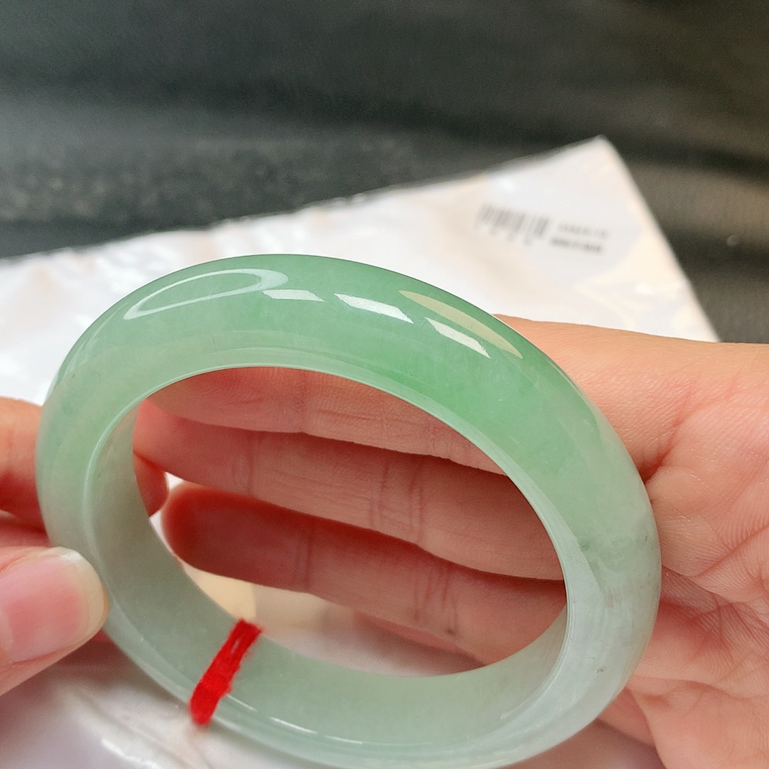 翡翠手镯未镶嵌281号