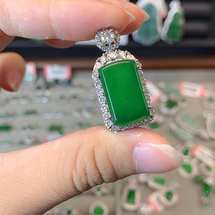 翡翠银S925镶嵌颈饰吊坠