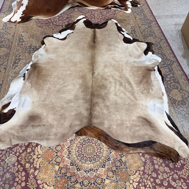 【本尼家】BN888 250*220cm专拍牛皮地毯家用轻奢手工