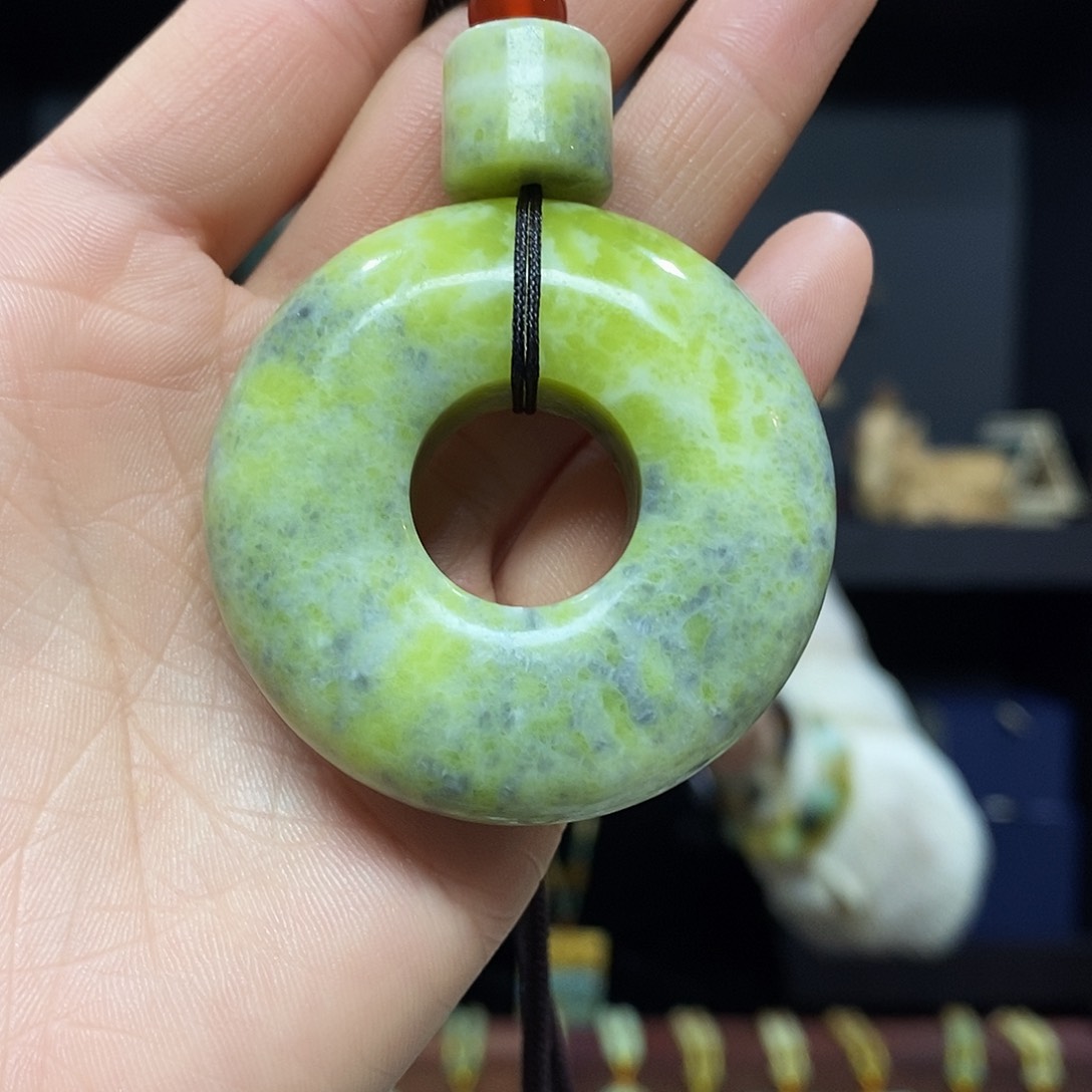 岫玉挂件吊坠未镶嵌