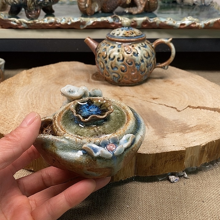 壶好想你们了我的小哥哥