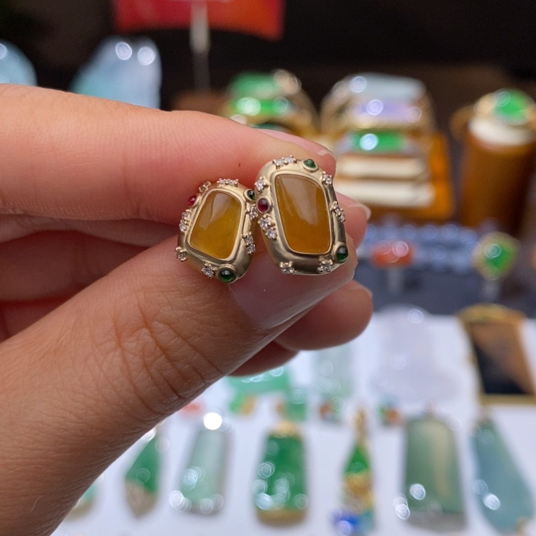 定制翡翠18K金镶嵌耳钉