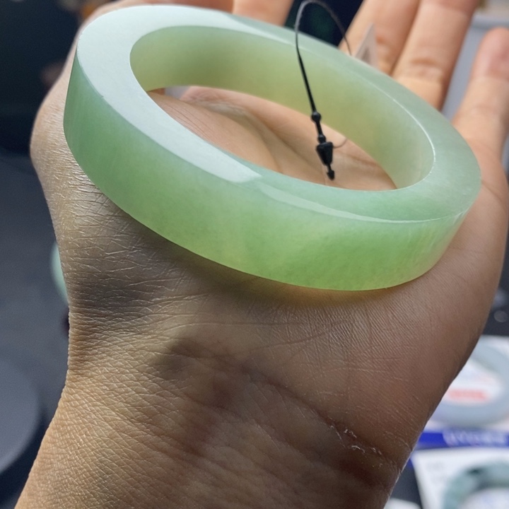 定制翡翠翡翠手镯未镶嵌