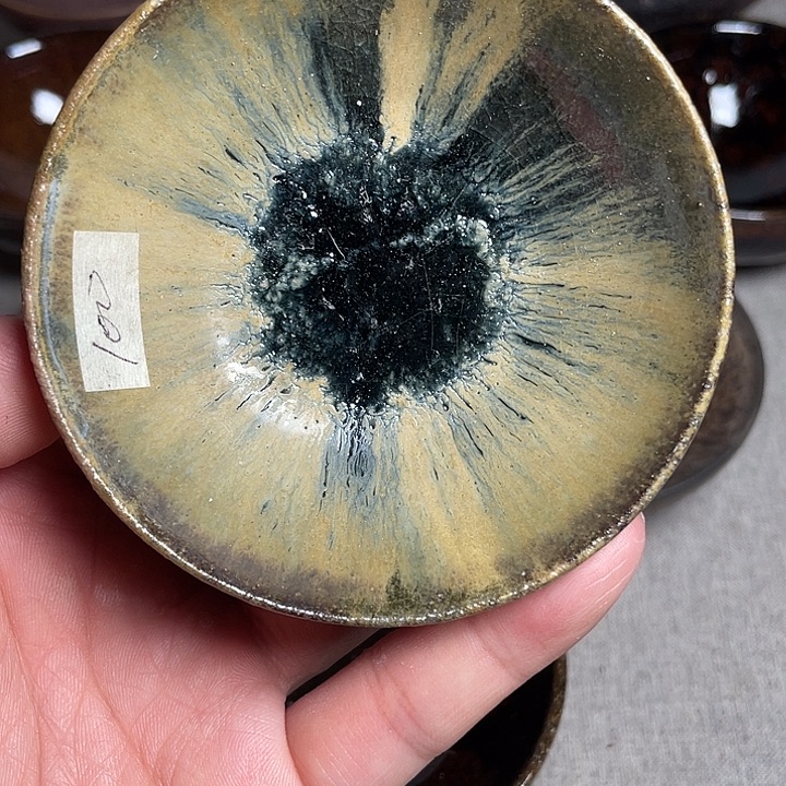 龙窑柴烧落灰特色