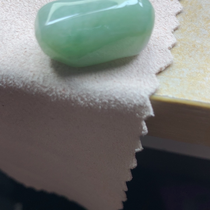 翡翠颈饰未镶嵌吊坠