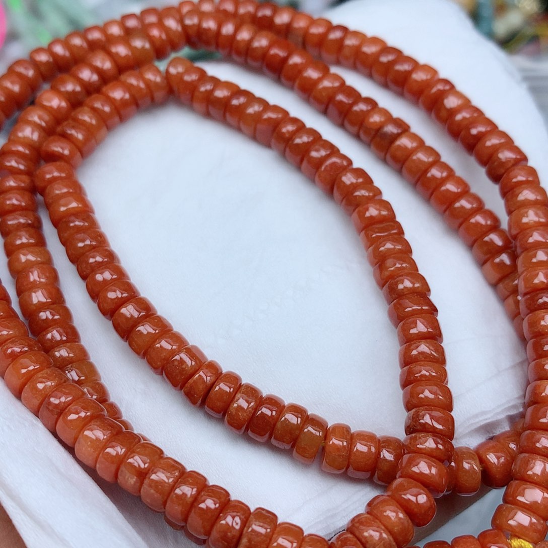 翡翠颈饰未镶嵌手串