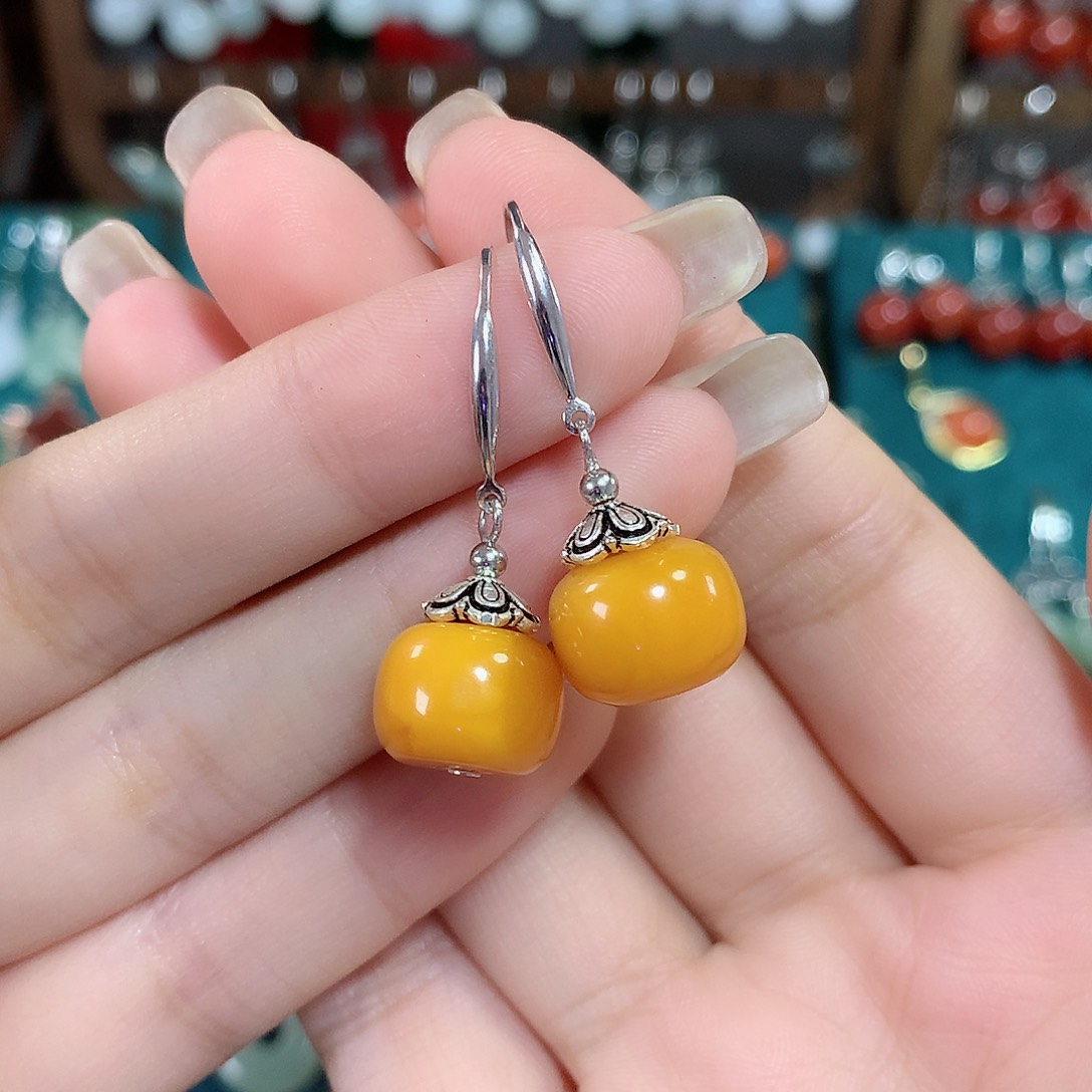 蜜蜡耳饰银S925镶嵌卡12左右
