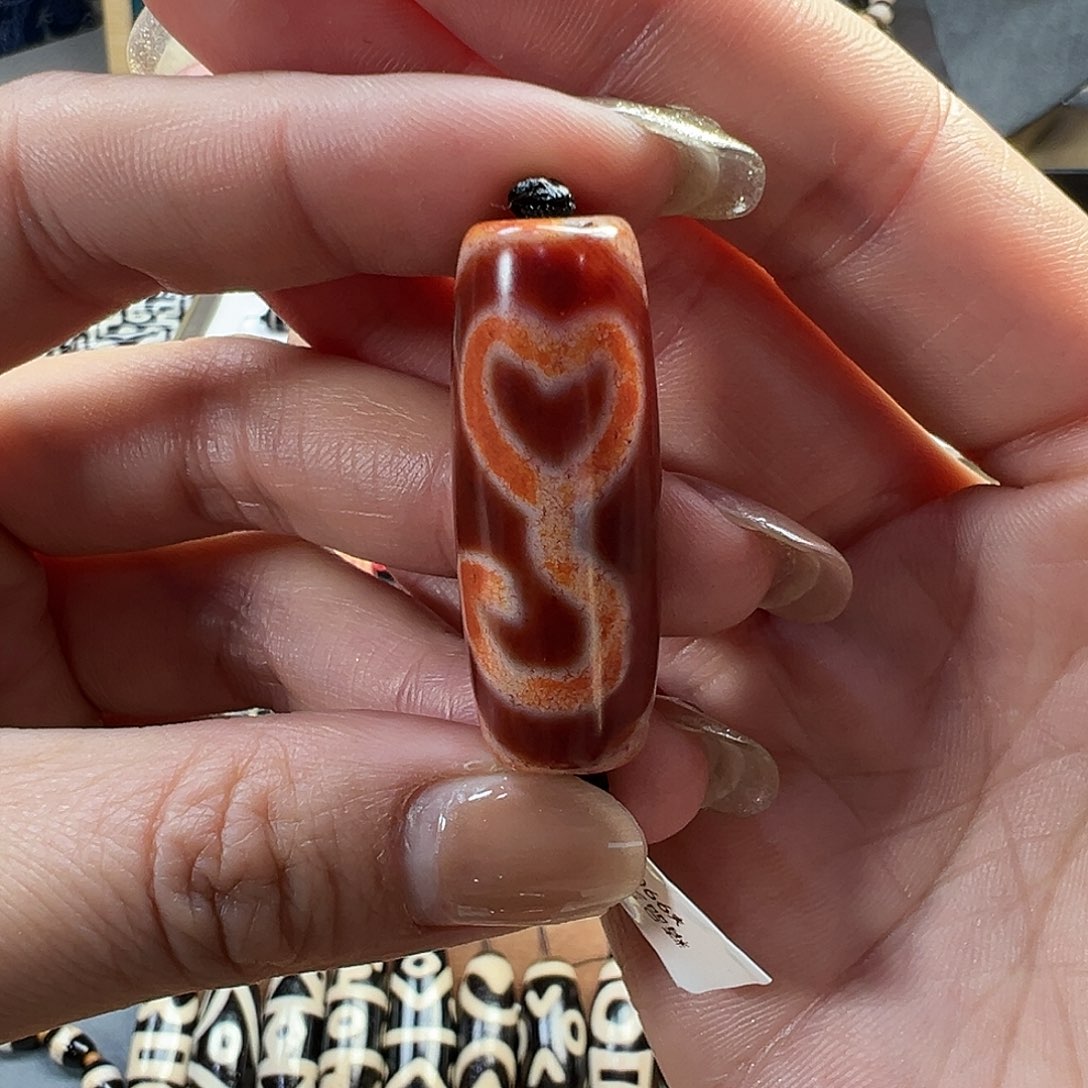 玛瑙/玉髓未镶嵌珠宝半成品吾老莲花