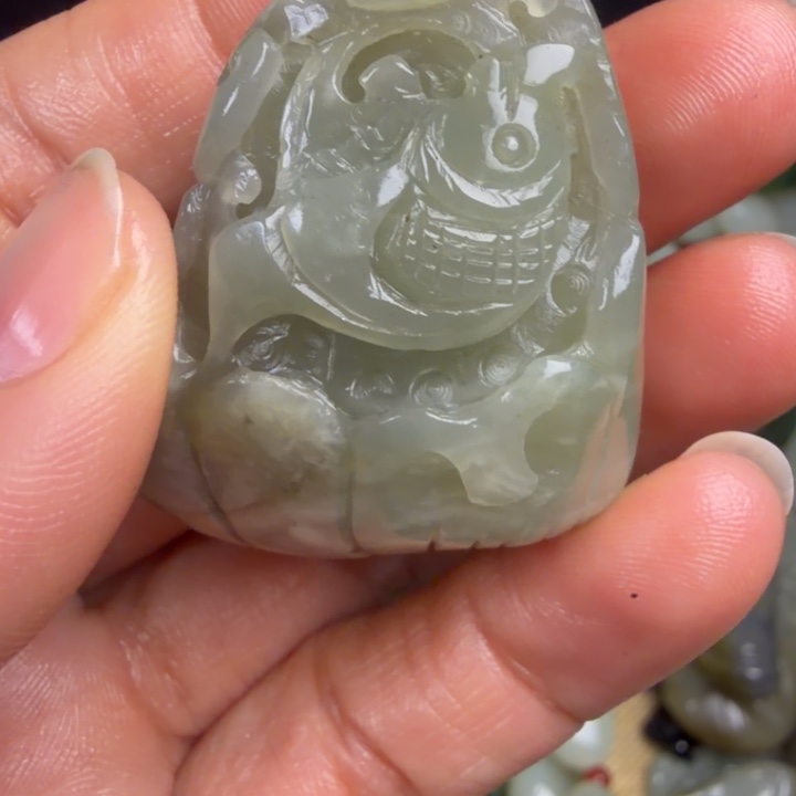和田玉（糖玉）未镶嵌颈饰