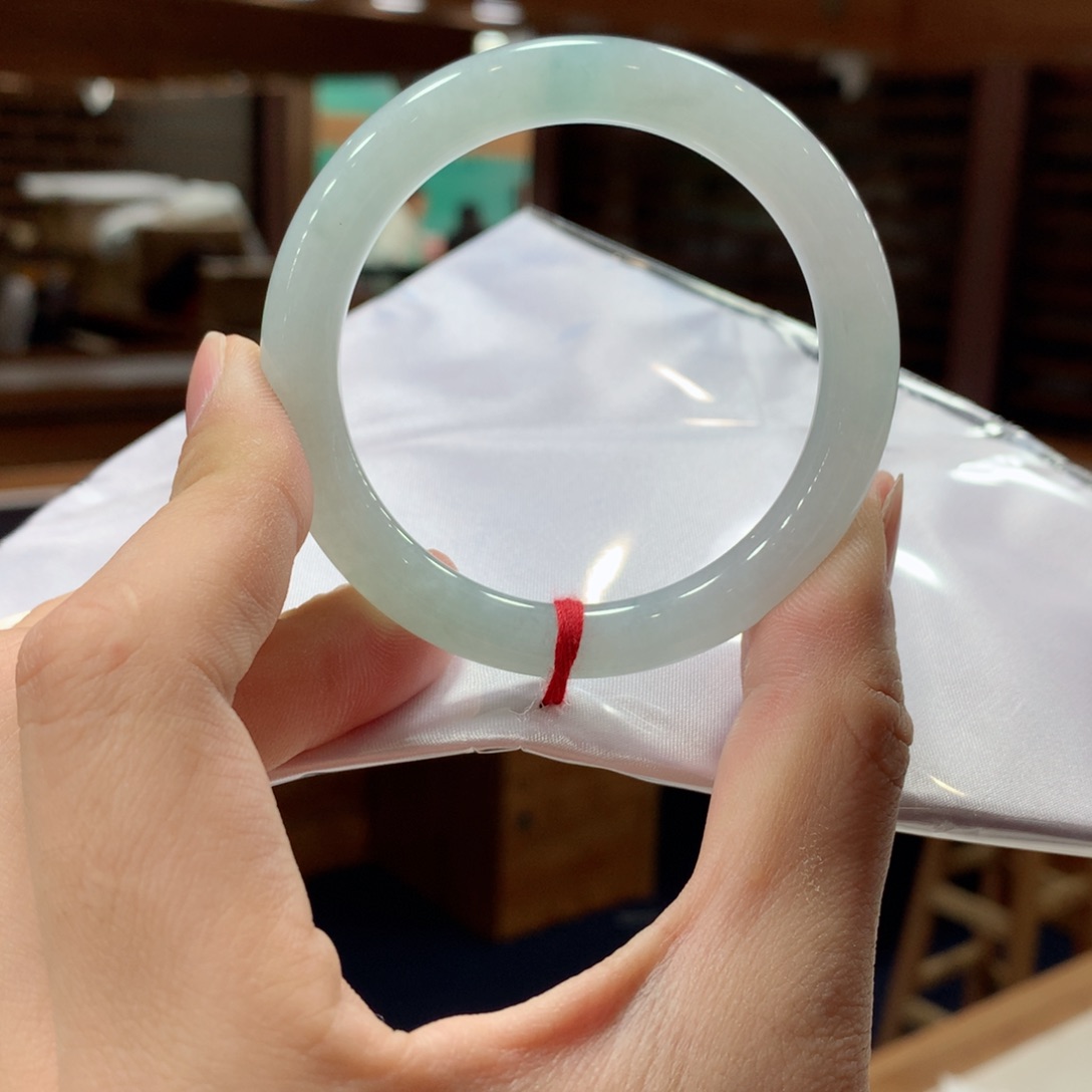 翡翠手镯未镶嵌买断