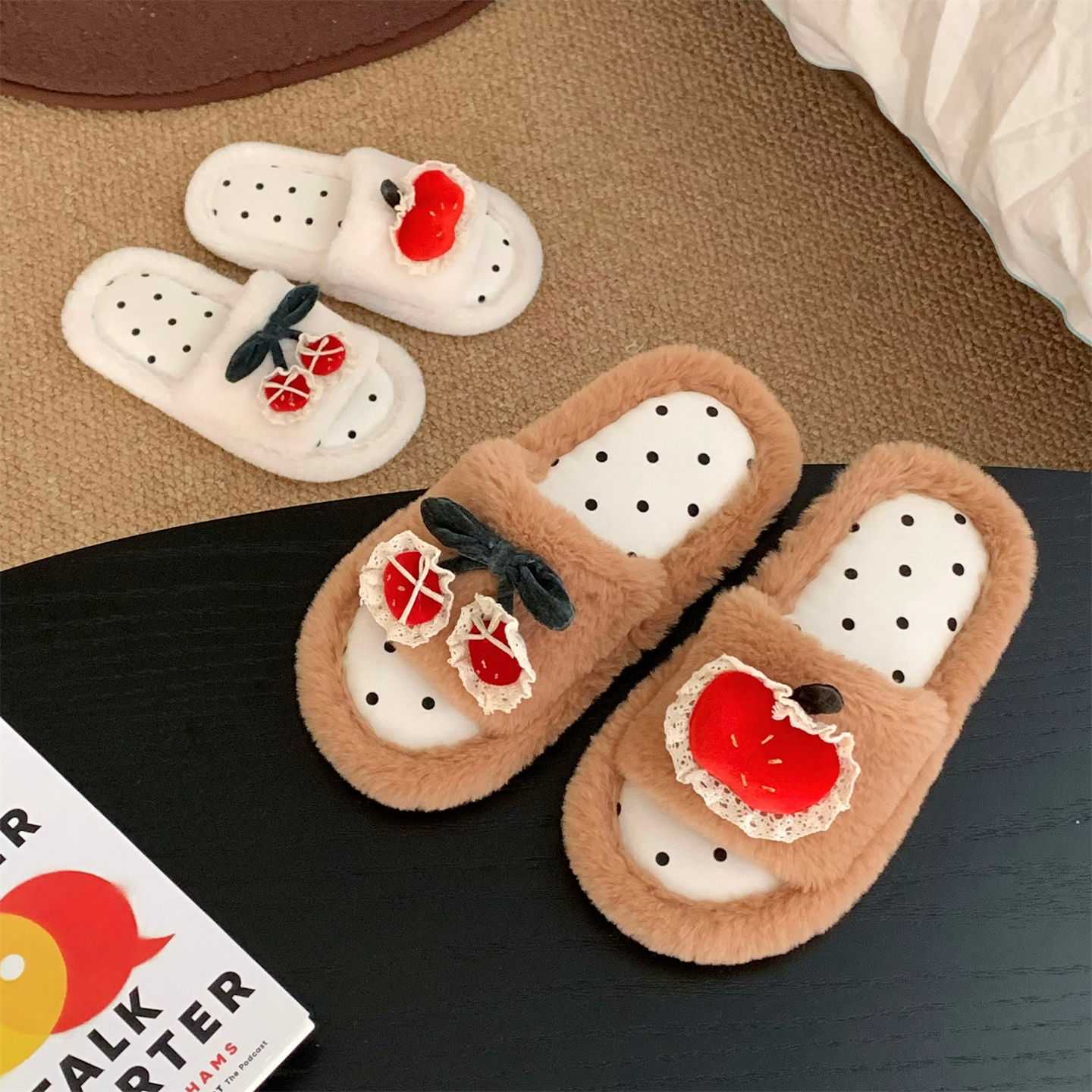 少女心室内甜美樱桃苹果毛毛棉拖鞋女防滑网红秋冬一字韩系居家鞋