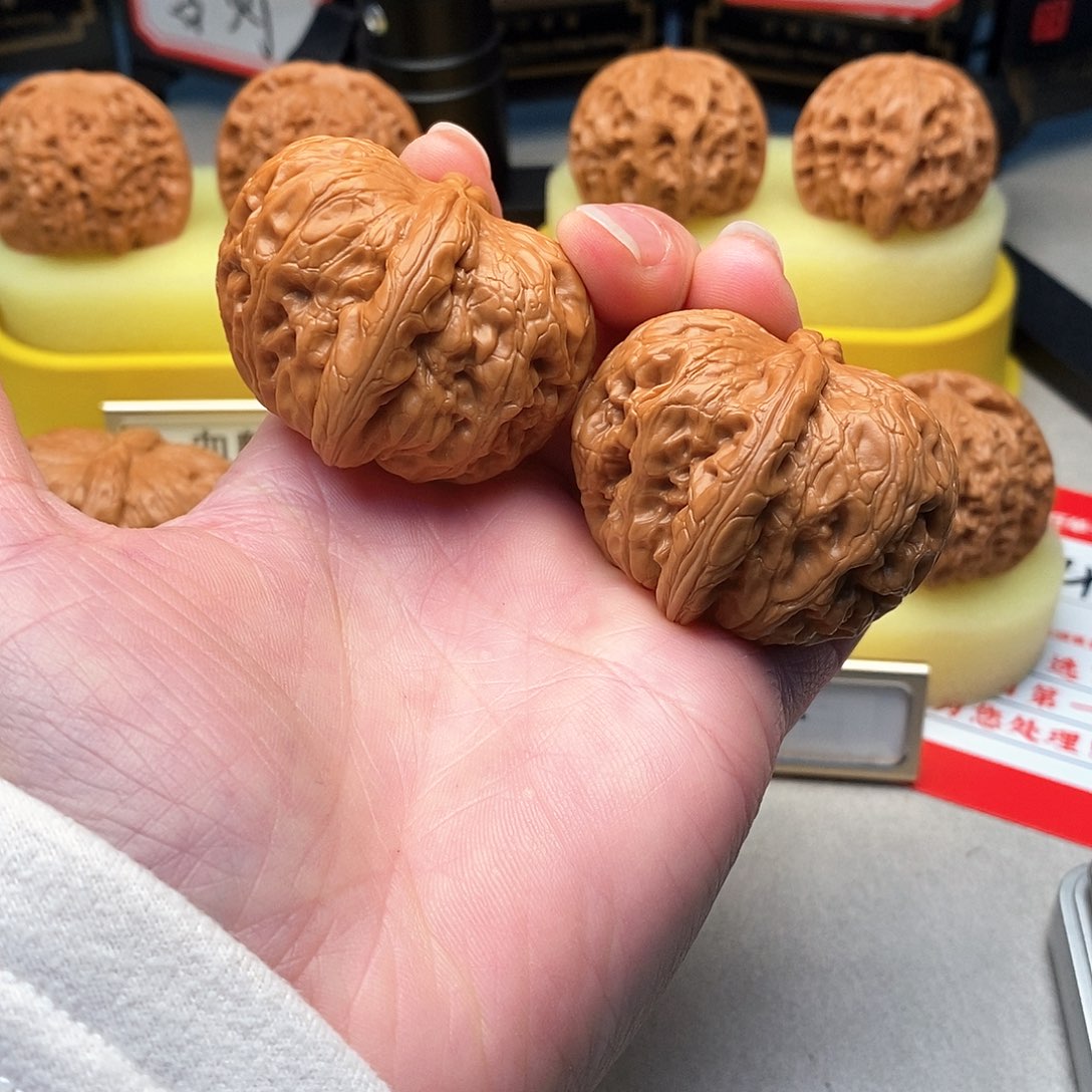 Q***2文玩核桃吊坠45尺元宝168号