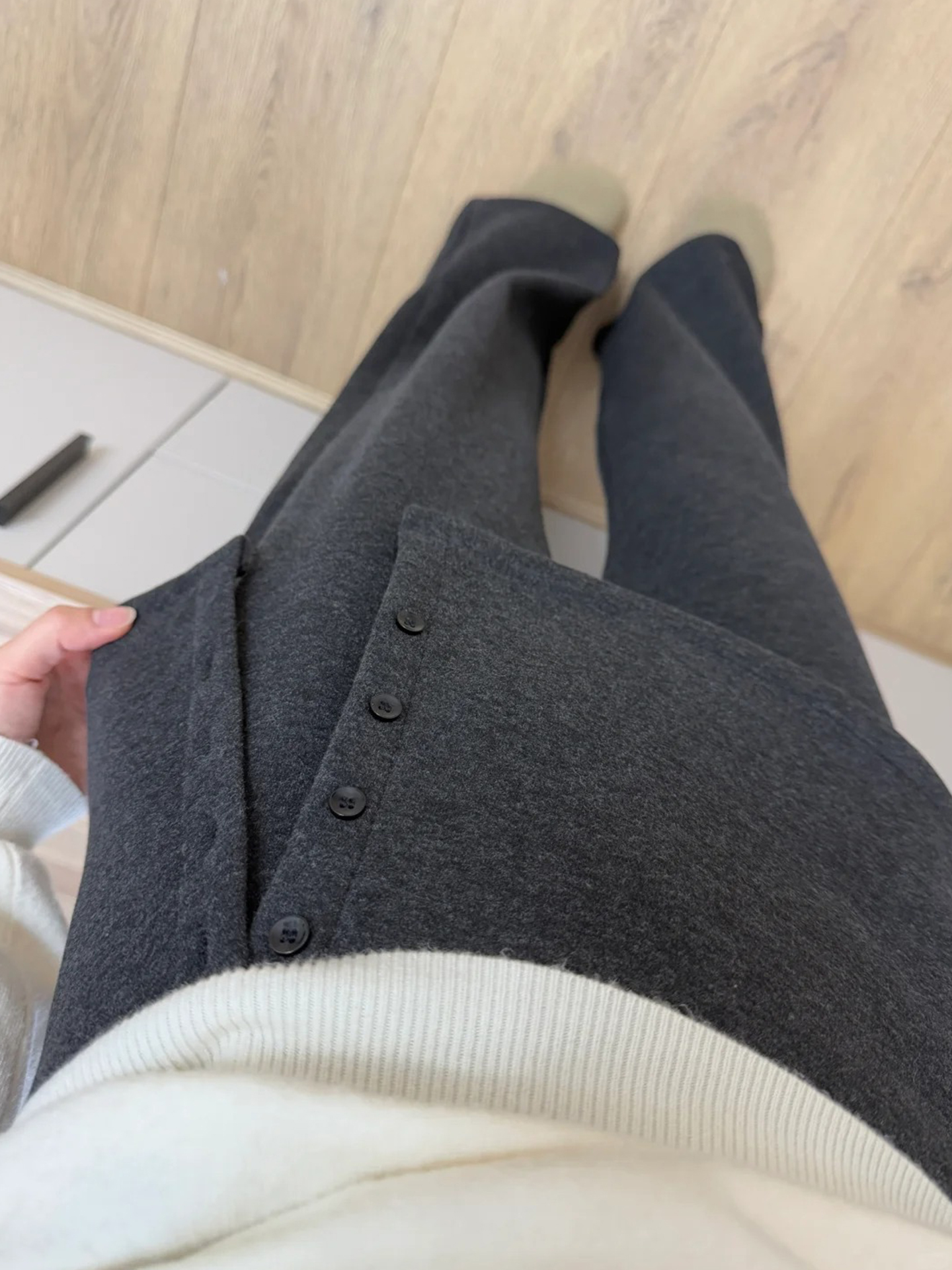 深灰色加绒可拆卸屁帘阔腿裤女冬季大码胖mm遮肉显瘦休闲直筒长裤