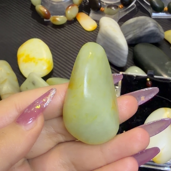 熊***熊和田玉未镶嵌挂件