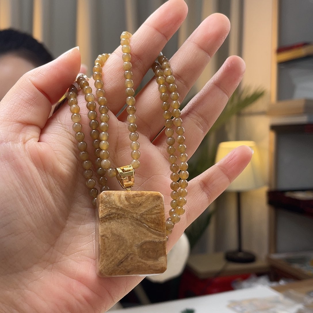 琥珀裸石未镶嵌蜜蜡吊坠