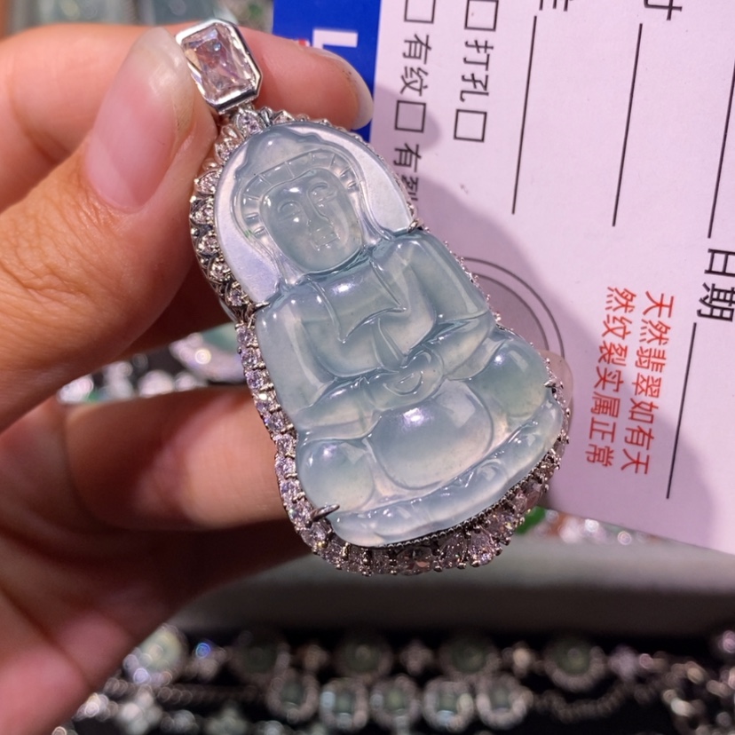 【闪购商品】翡翠未镶嵌颈饰曲***干分两单