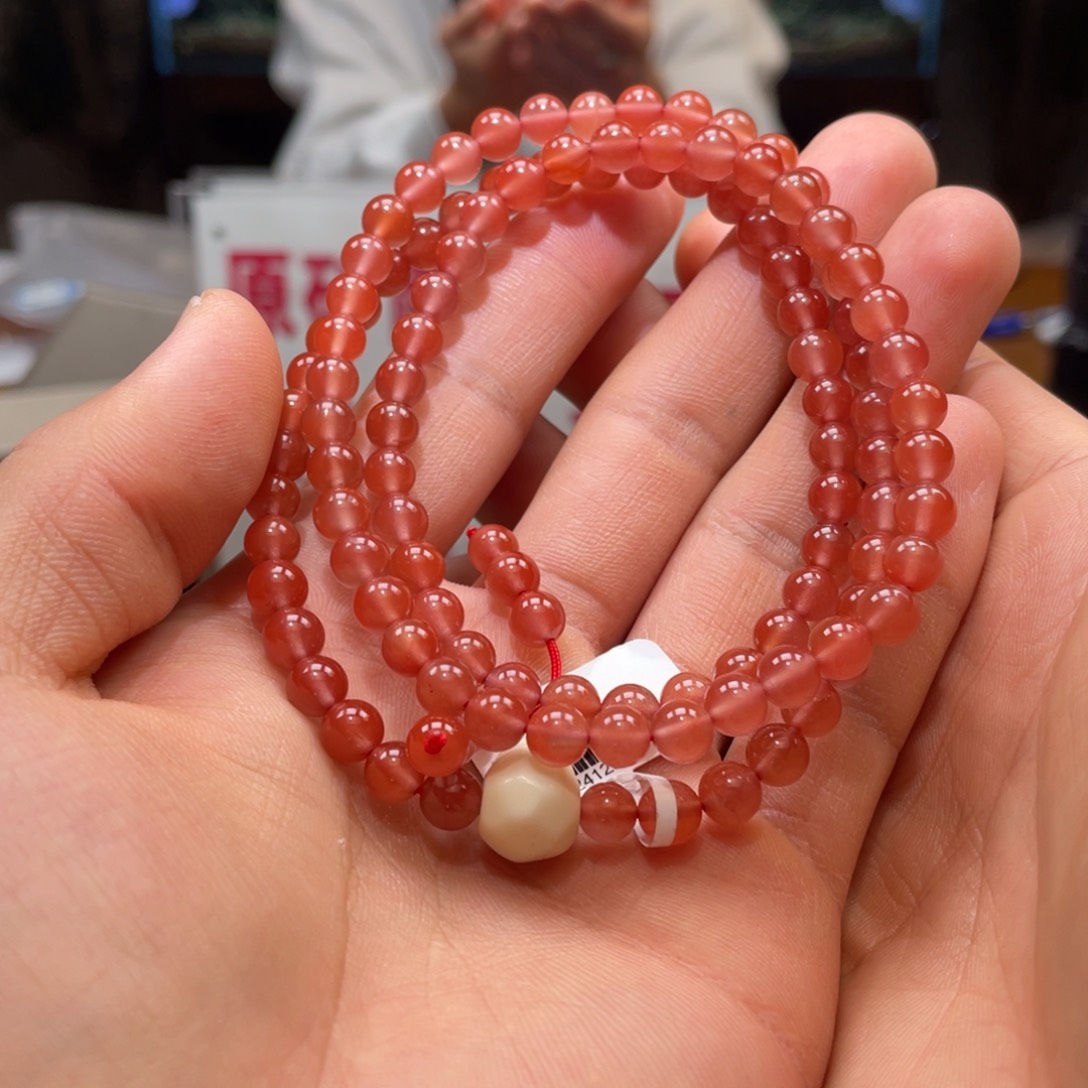 南红玛瑙冰红多圈6mm未镶嵌舒**崽