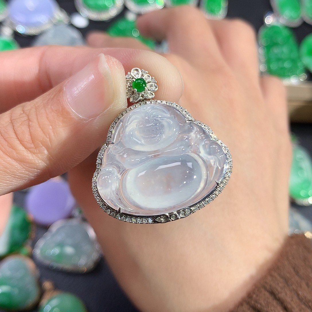 翡翠吊坠(赠链)18K金镶嵌