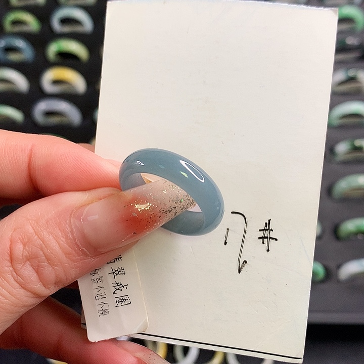 翡翠戒圈未镶嵌翡翠