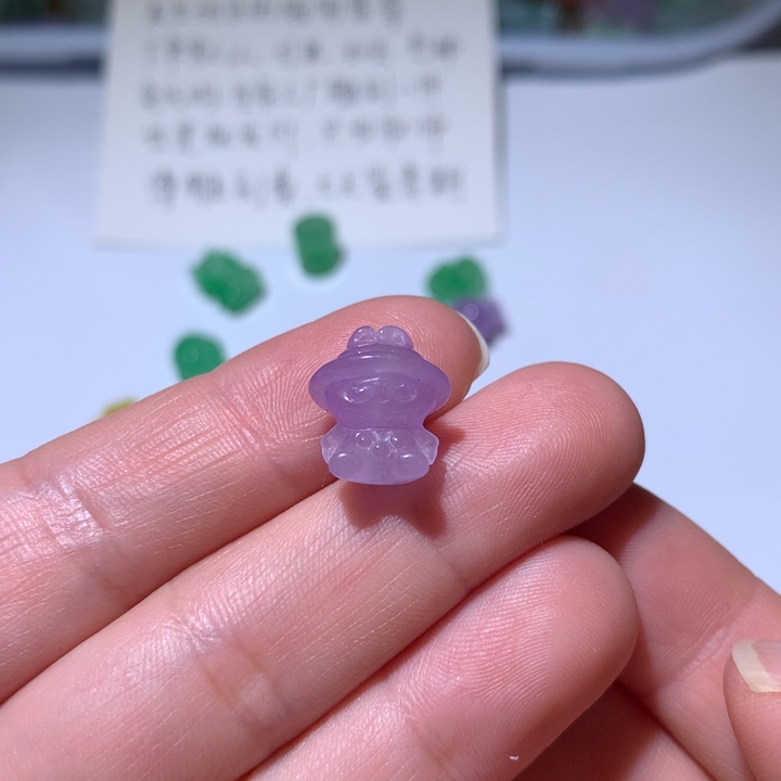 翡翠未镶嵌颈饰翡翠23