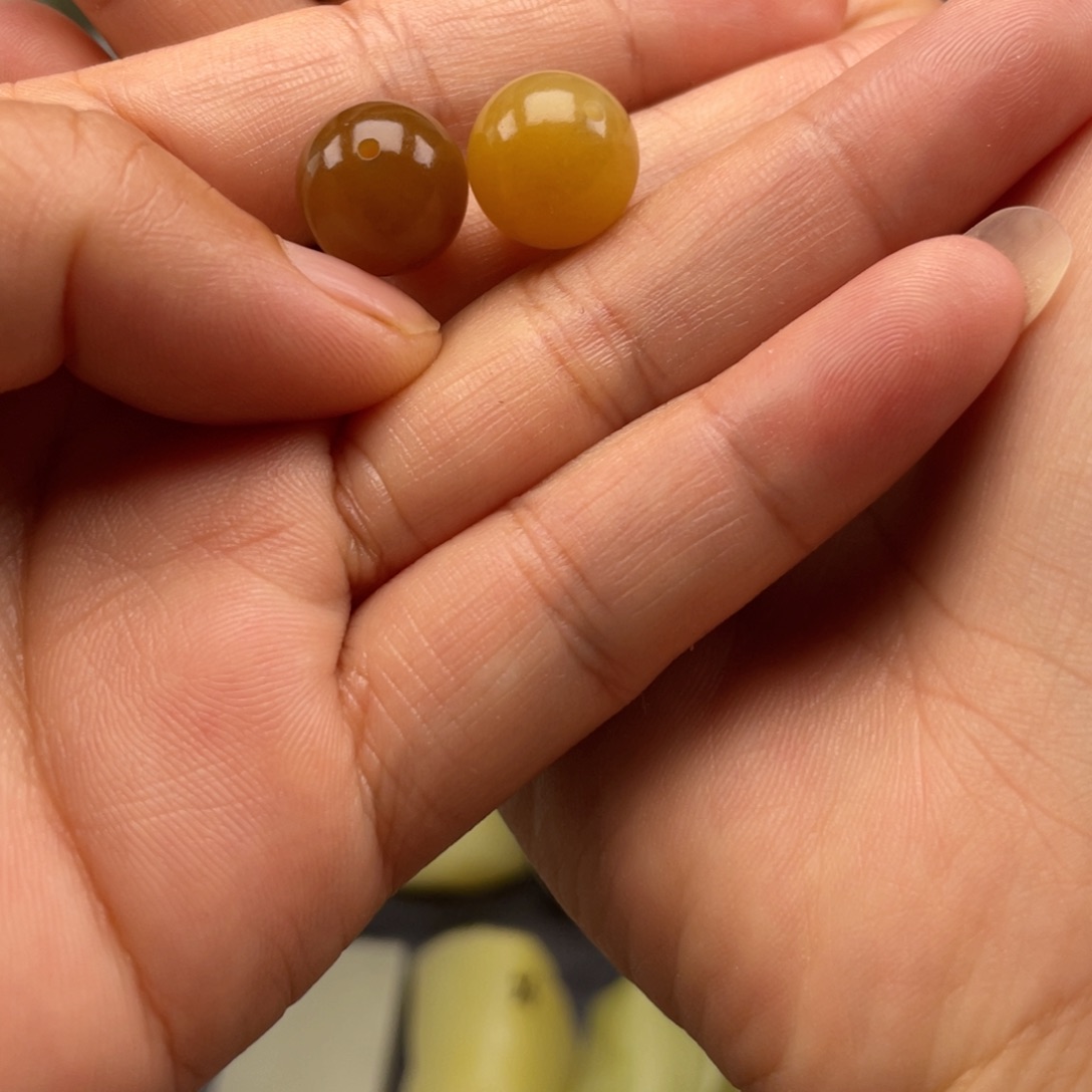 岁***痕和田玉未镶嵌挂件