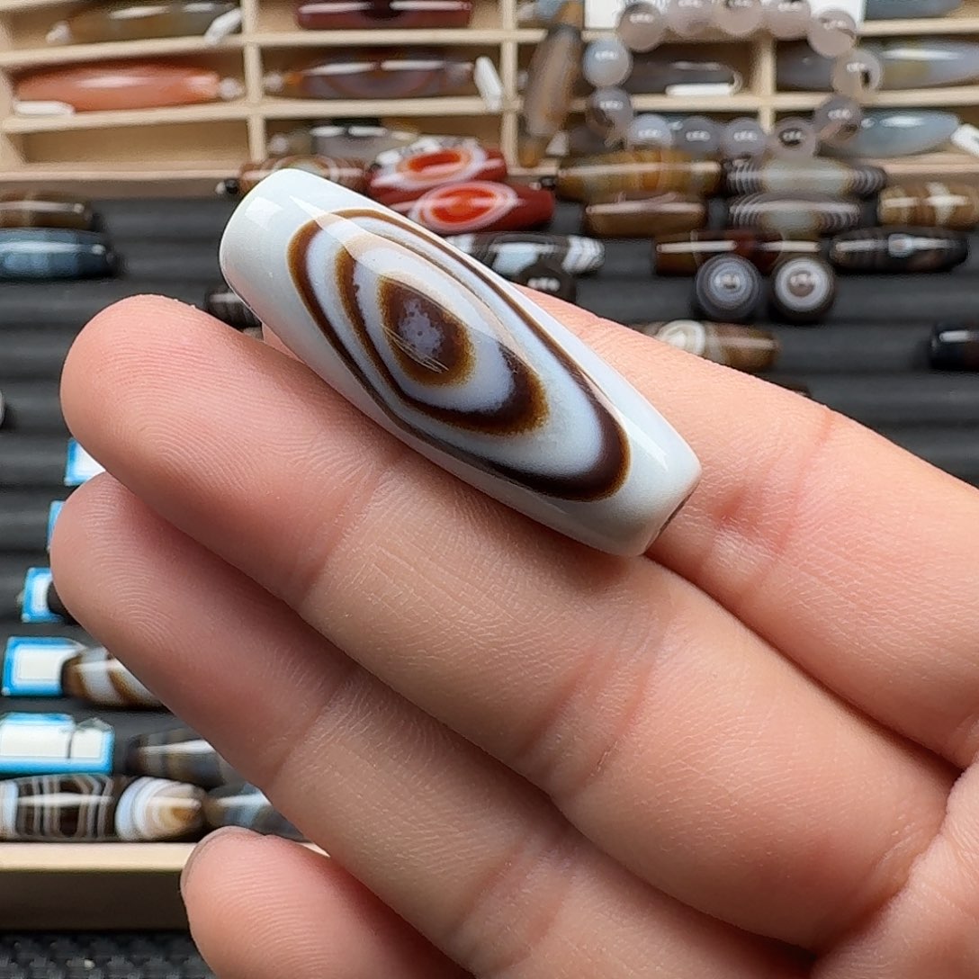 大***房玛瑙/玉髓未镶嵌颈饰